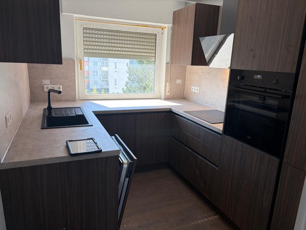 Kernsanierte 3-Zimmer-Wohnung mit Erstbezug und Garage in Kornwestheim - Photo 2