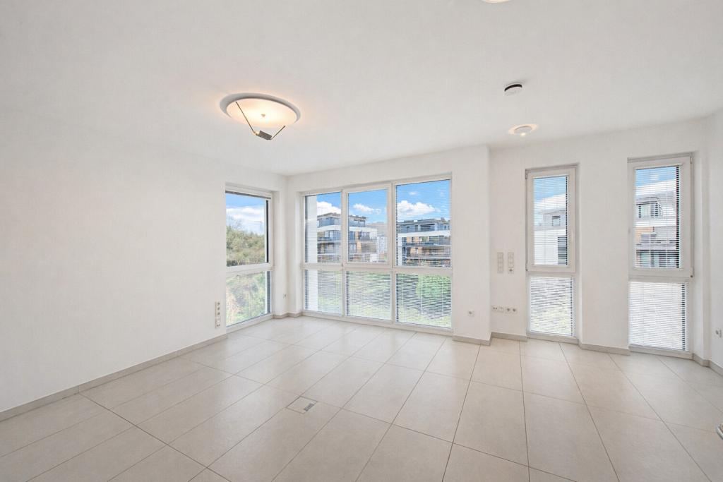 Moderner Luxus mit Seeblick - Photo 1