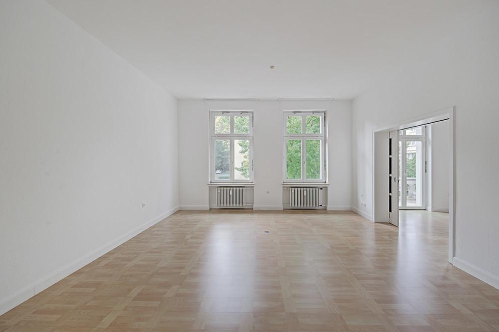 Altbauwohnung mit drei Balkonen und Garage im Konsulatsviertel - Photo 5