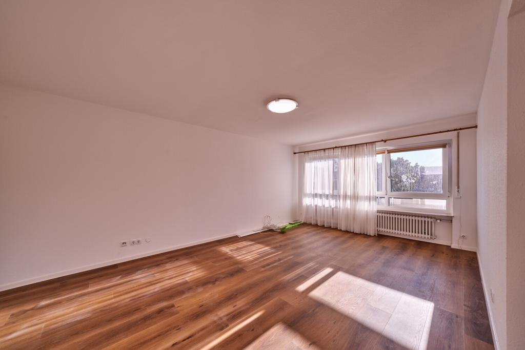 Großzügige Etagenwohnung mit sonnigem Balkon und offenem Wohngefühl - Photo 1