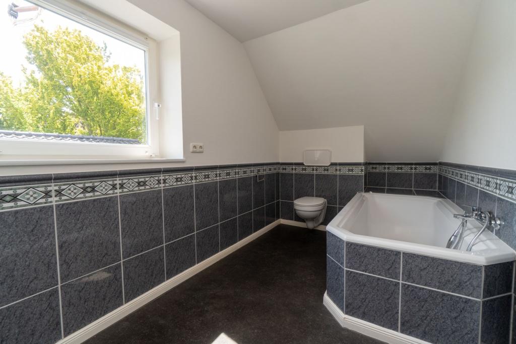 Badezimmer DG