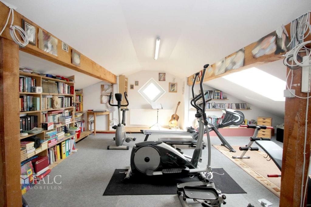 Studio-1