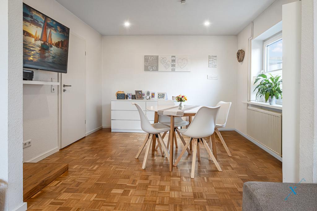 Wohn/-Esszimmer