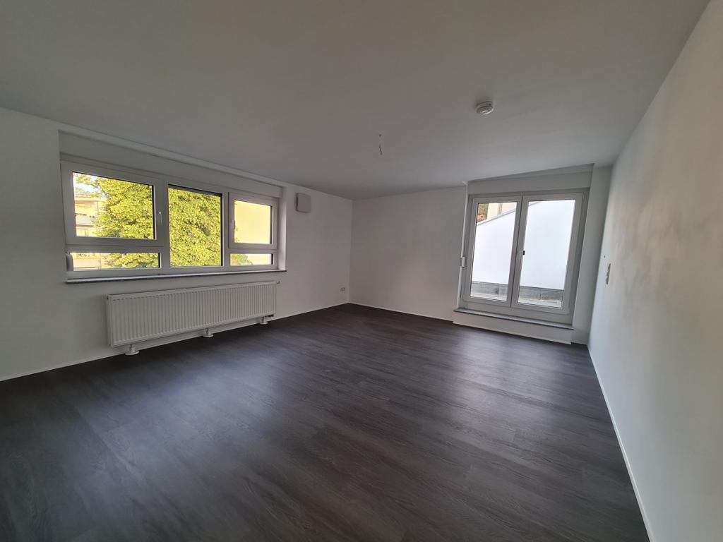 Stilvolle 3-Zimmer-Maisonette mit Dachterrasse, KfW-55 Haus - Photo 1