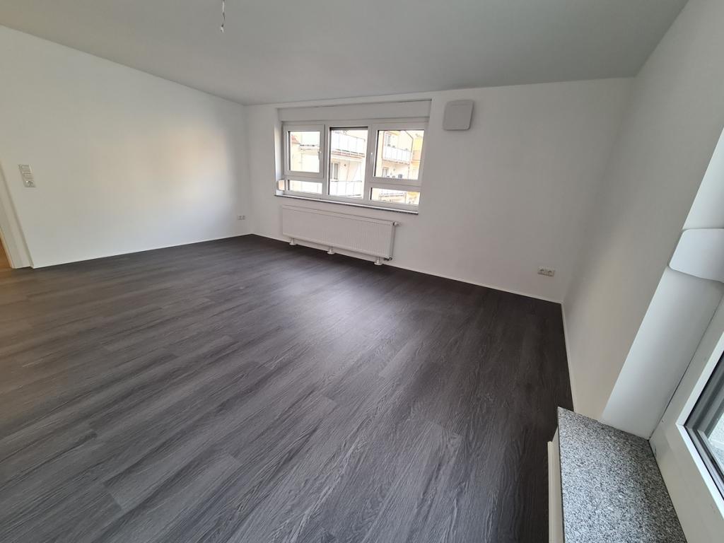 Stilvolle 3-Zimmer-Maisonette mit Dachterrasse, KfW-55 Haus - Photo 3
