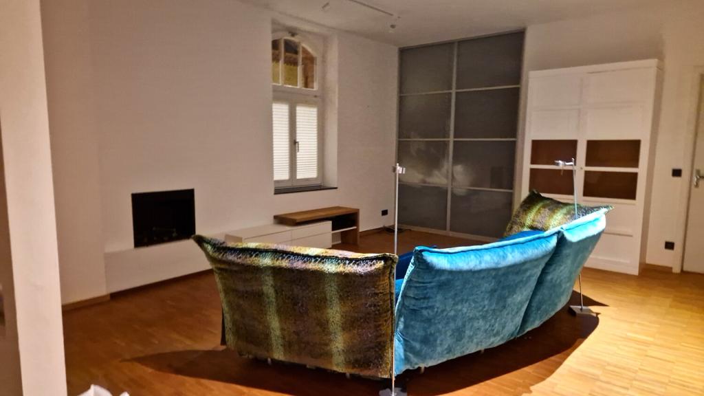 Einzigartige Gelegenheit: Vierzimmerwohnung im Industriedenkmal ”Alter Schlachthof Offenbach” - Photo 2