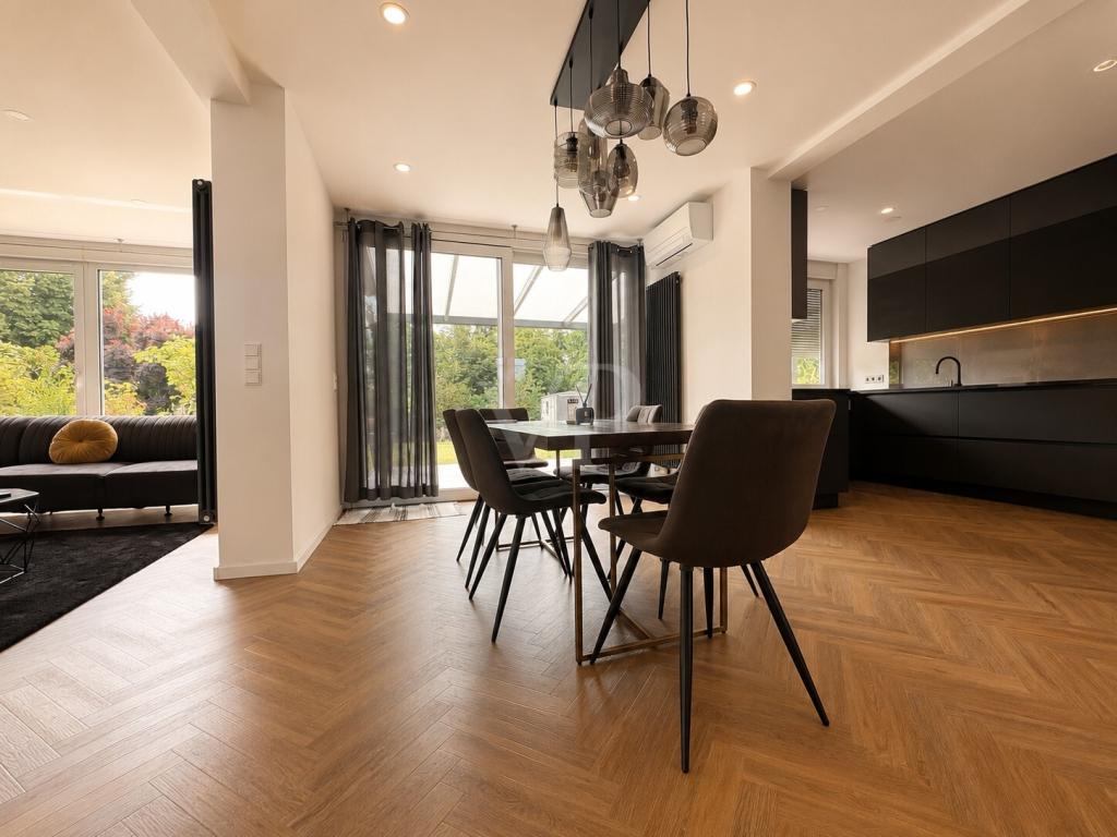 EIN MODERNER TRAUM-BUNGALOW MIT HERZ, EIGENER PV-ANLAGE UND GRÜNEM GARTENPARADIES - Foto 2