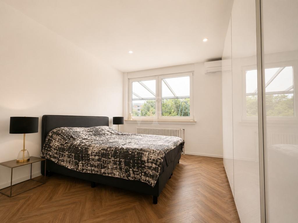 EIN MODERNER TRAUM-BUNGALOW MIT HERZ, EIGENER PV-ANLAGE UND GRÜNEM GARTENPARADIES - Foto 3