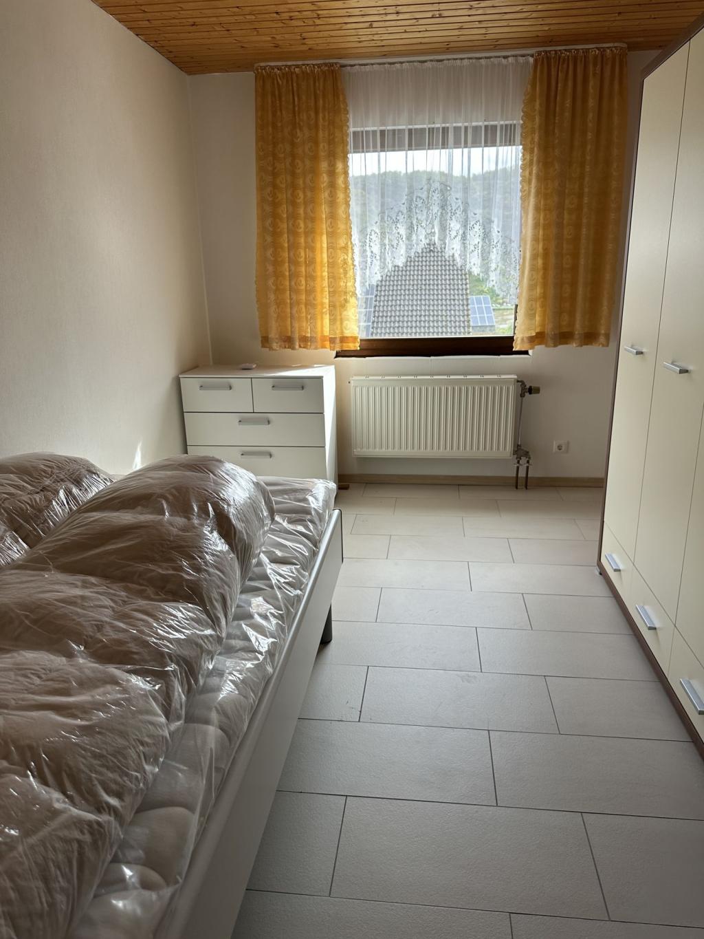 Schlaf-/Arbeitszimmer EG