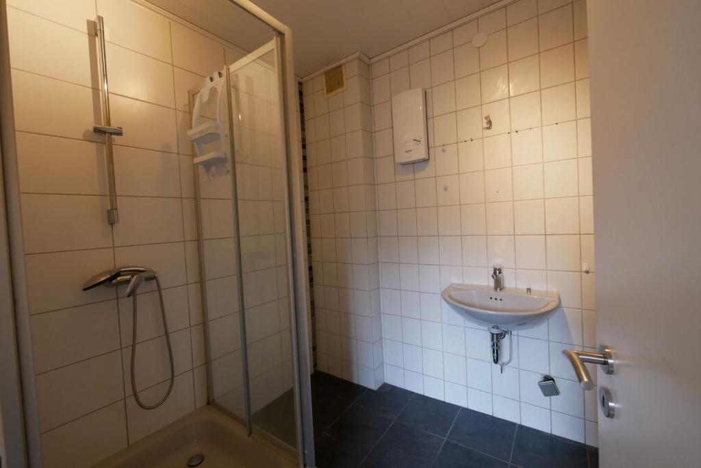 Vorderhaus OG Bad