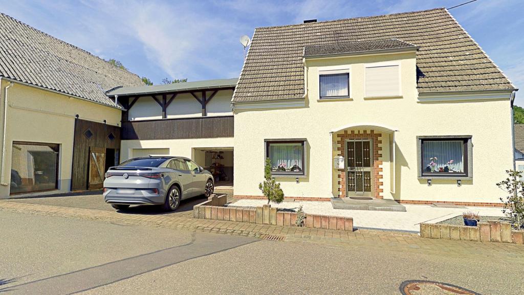 Straßenansicht