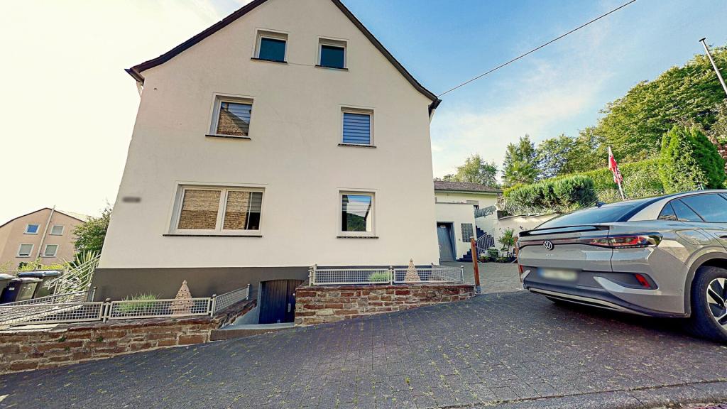 Straßenansicht