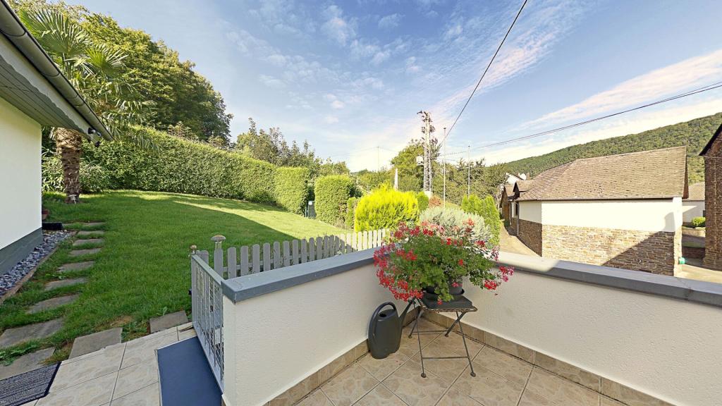 Eingang/Terrasse zur Betreiberwohnung
