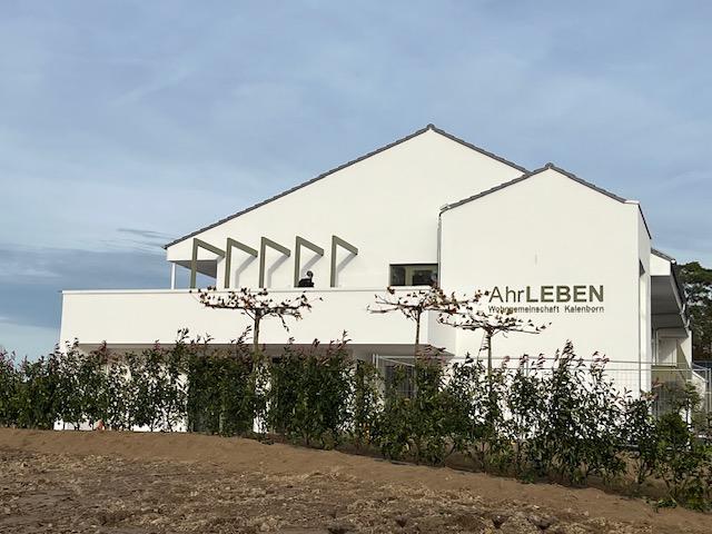 Angenehmes und ruhiges Wohnen mit Komfort und Service in einer Wohngemeinschaft in Kalenborn - Photo 4