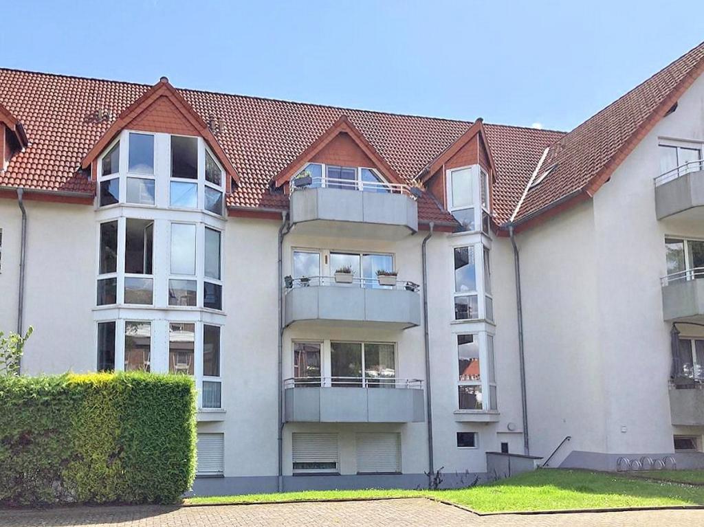Ansicht Rückseite mit Balkon