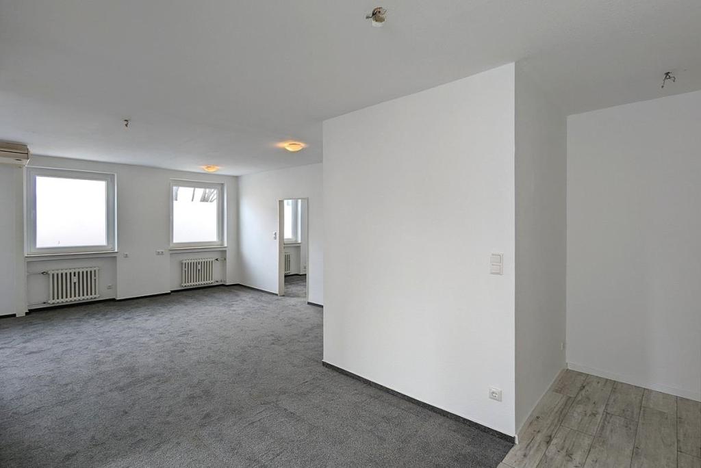 Zwei-Zimmer-Mietwohnung mitten im Kurstadtzentrum! - Photo 1