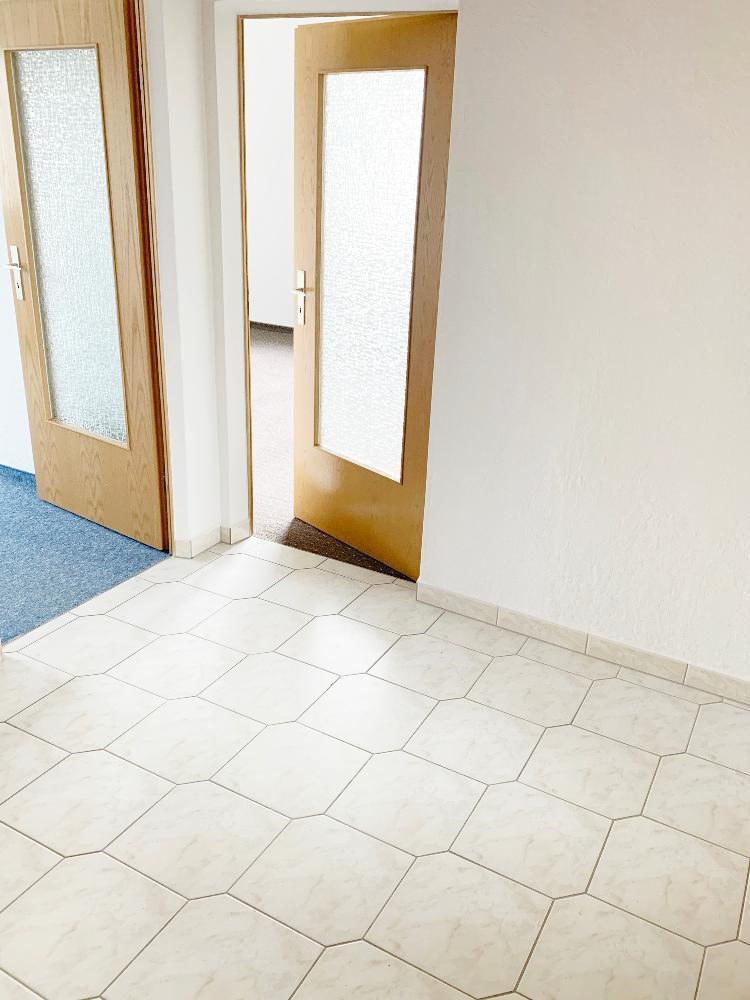 Flurbereich mit Blick Richtung Kinderzimmer und Wohnzimmer