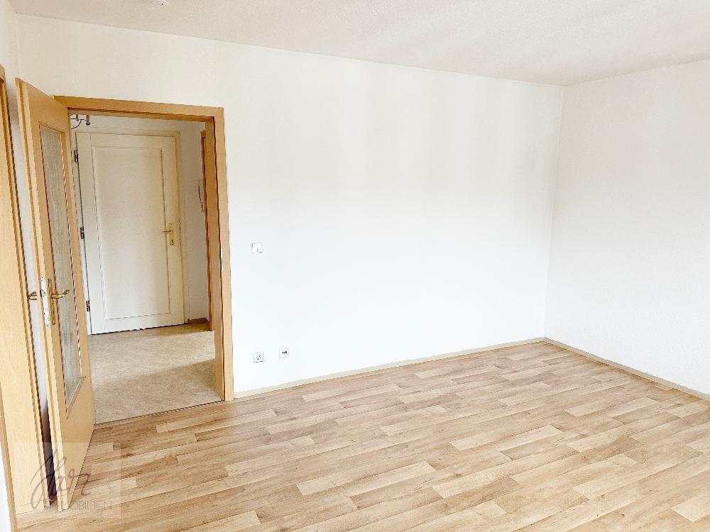 *** KLEIN... GEMÜTLICH... UND MIT KÜCHENZEILE ! *** Helle 2-Raumwohnung zu vermieten - Foto 3