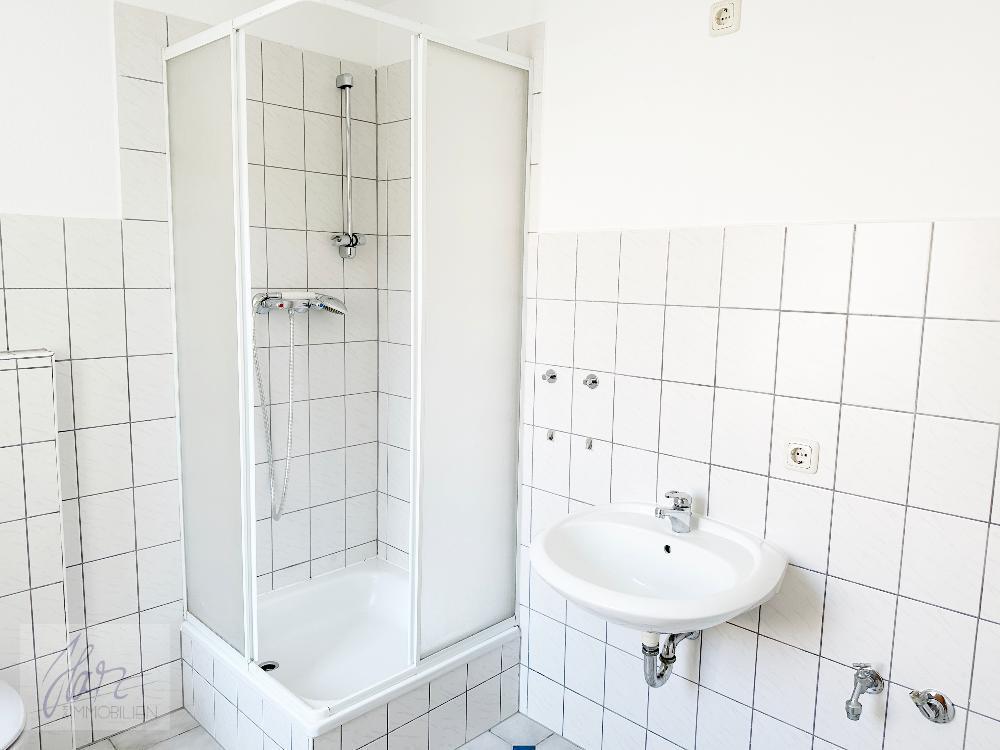 ***EINZIEHEN UND WOHLFÜHLEN*** 1-Raumwohnung mit großzügiger Küche und Tageslichtbad mit Dusche ab November 2026 zu vermieten - Foto 3