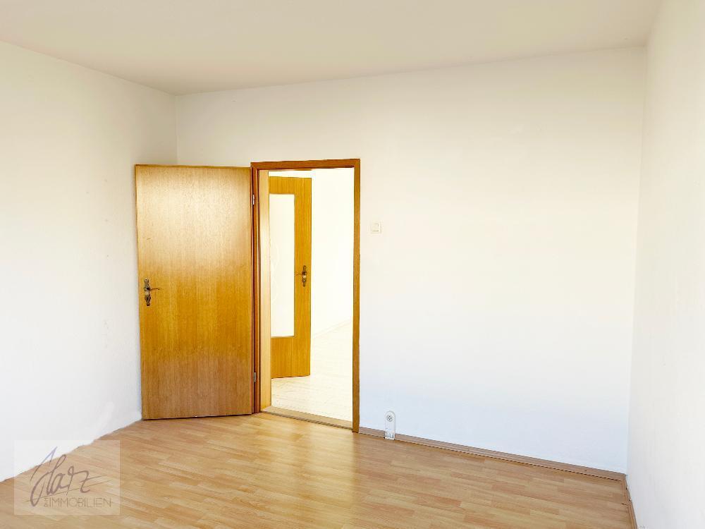 *** IHR NEUES ZUHAUSE WARTET – 3-RAUM-WOHNUNG IN ZEITHAIN MIT RENOVIERUNGSVORTEIL ZUR MIETE! *** - Photo 4