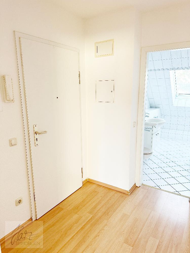 ***HELLE MAISONETTEWOHNUNG MIT BALKON*** individuellem Grundriss und Dachschrägen – Wohncharakter mit Flair in Riesa - Foto 3