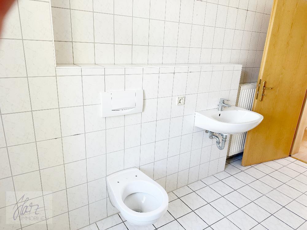 ***HIER FINDET IHRE GANZE FAMILIE PLATZ*** – 5-Raum-Wohnung mit durchdachtem Grundriss & 2 Tageslichtbädern - Foto 4