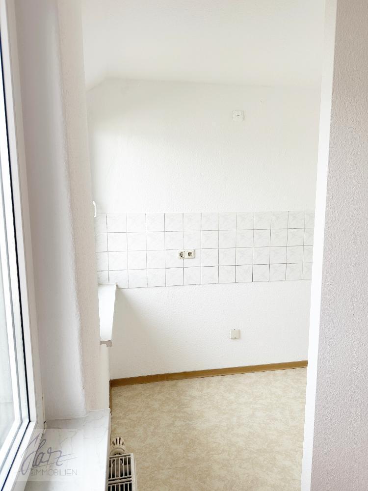 ***WILLKOMMEN IN IHREM NEUEN ZUHAUSE*** Renovierte & helle 2-Raum-Wohnung ab sofort zu vermieten - Photo 3