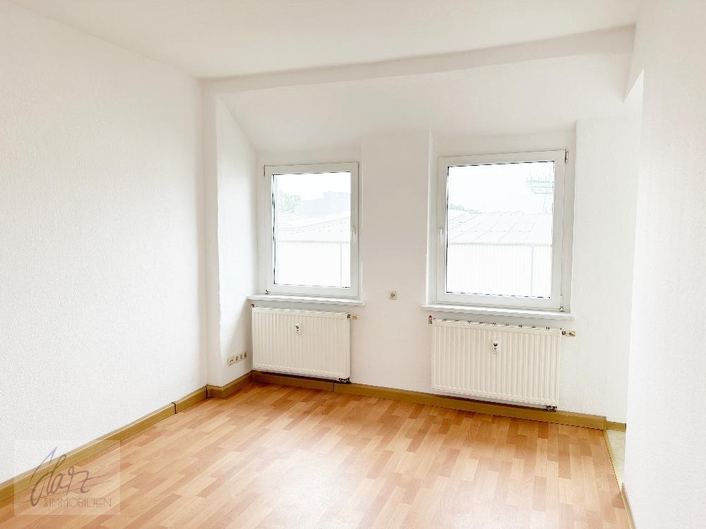 ***WILLKOMMEN IN IHREM NEUEN ZUHAUSE*** Renovierte & helle 2-Raum-Wohnung ab sofort zu vermieten - Photo 2