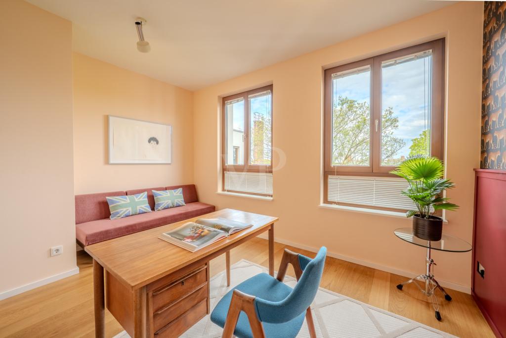  Arbeitszimmer