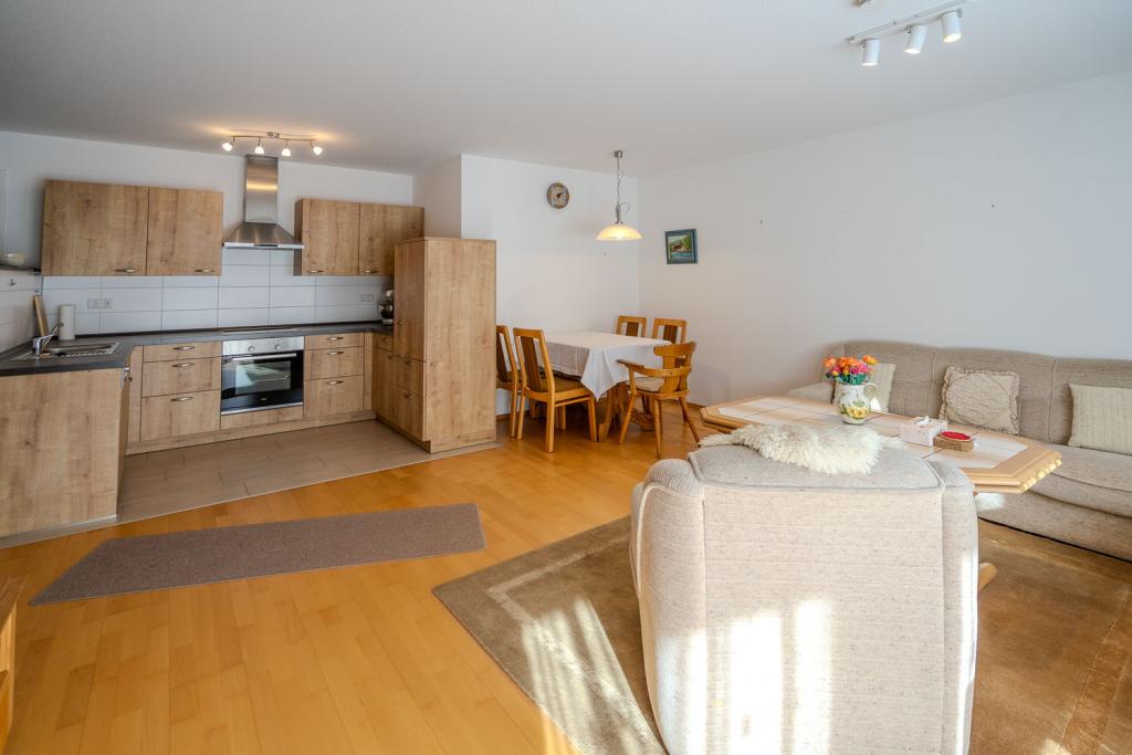 Attraktive 2,5-Zimmer-Wohnung mit großzügigem Wohnbereich und Südbalkon - Foto 3