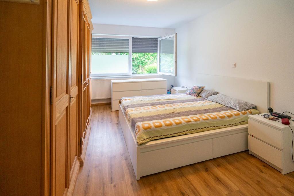 Kernsanierte Erdgeschosswohnung in ruhiger Lage - Photo 2