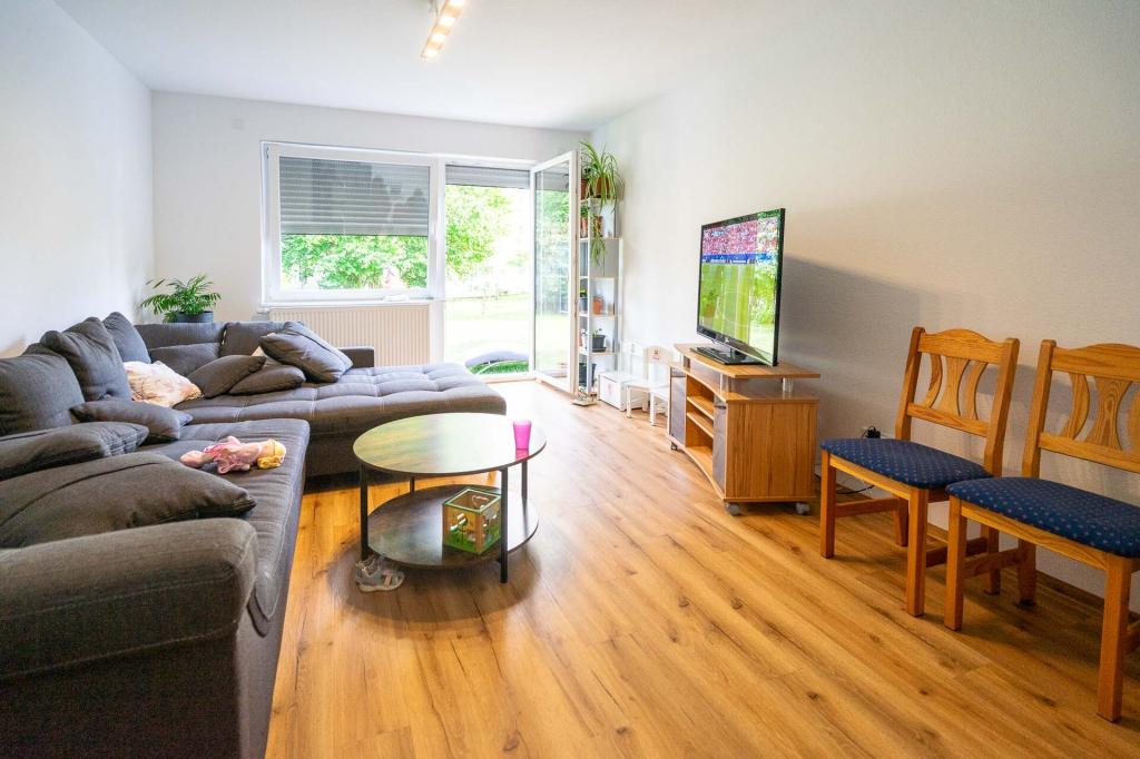 Kernsanierte Erdgeschosswohnung in ruhiger Lage - Photo 1