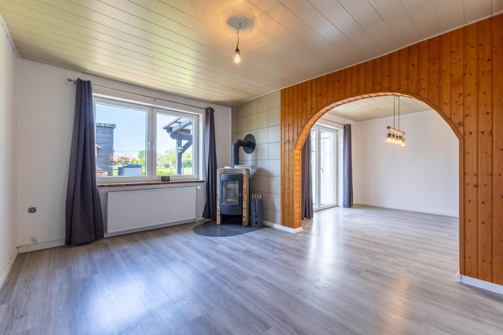 Teilmodernisiertes Einfamilienhaus in Norddeich zu vermieten - Photo 1