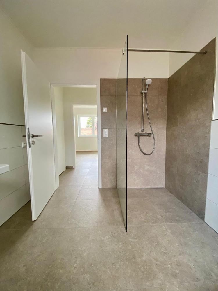 Exklusive 3 Zimmer-Neubau-Wohnung im 1. OG mit Balkon in Lohe-Rickelshof - Foto 4