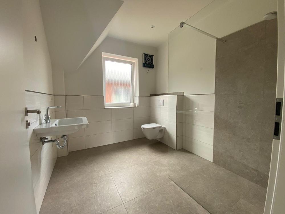 Exklusive 3 Zimmer-Neubau-Wohnung im 1. OG mit Balkon in Lohe-Rickelshof - Foto 3