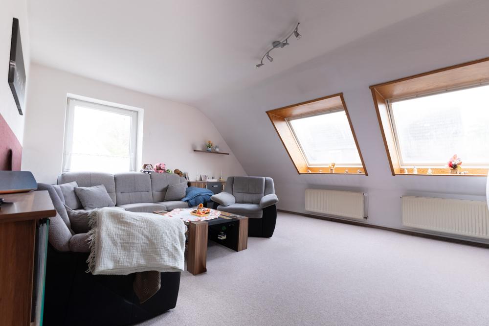 Gepflegte 3 Zimmer-Wohnung im 1. Obergeschoss in zentrumsnaher Wohnlage in Wesselburen - Foto 2