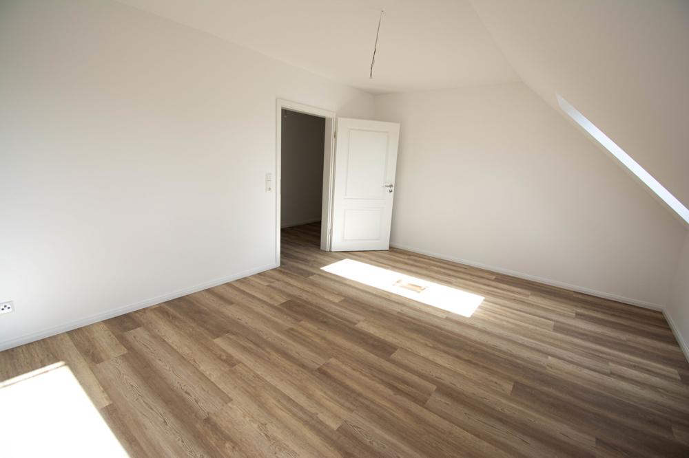 Schlafzimmer (2)