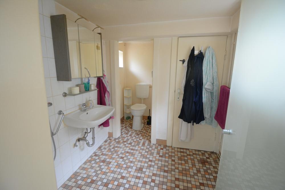 Badezimmer Erdgeschoss
