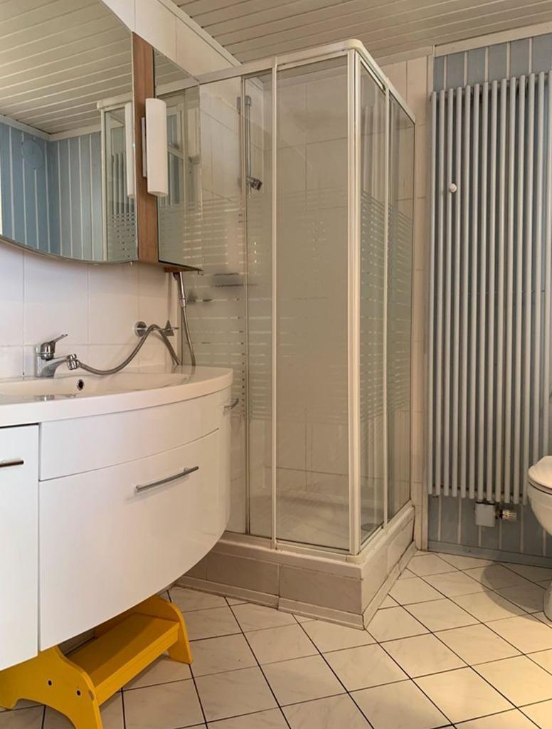 03 Badezimmer.jpg