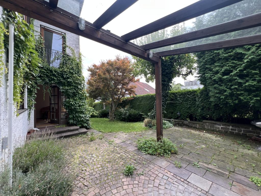 überdachter Freisitz Terrasse