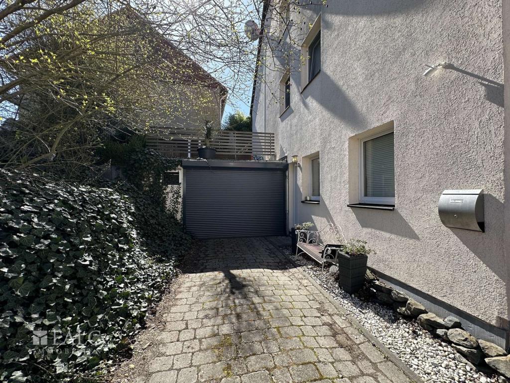 Eingangsbereich mit Stellplatz