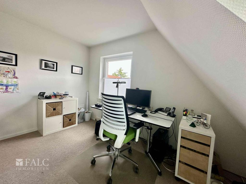 Kind/ Büro OG