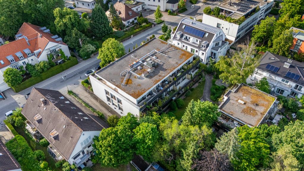 Ruhiger und grüner Innenhof
