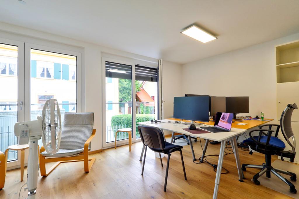 Büro 1