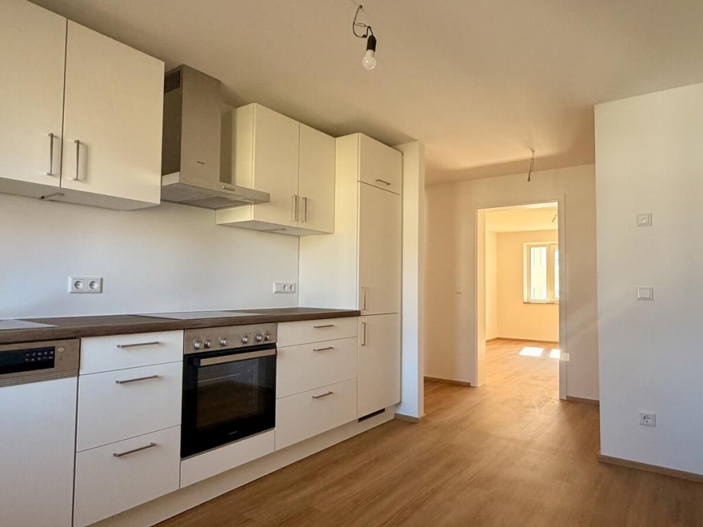 Zentrale Lage. Inkl. Küche. Saniert - Photo 2
