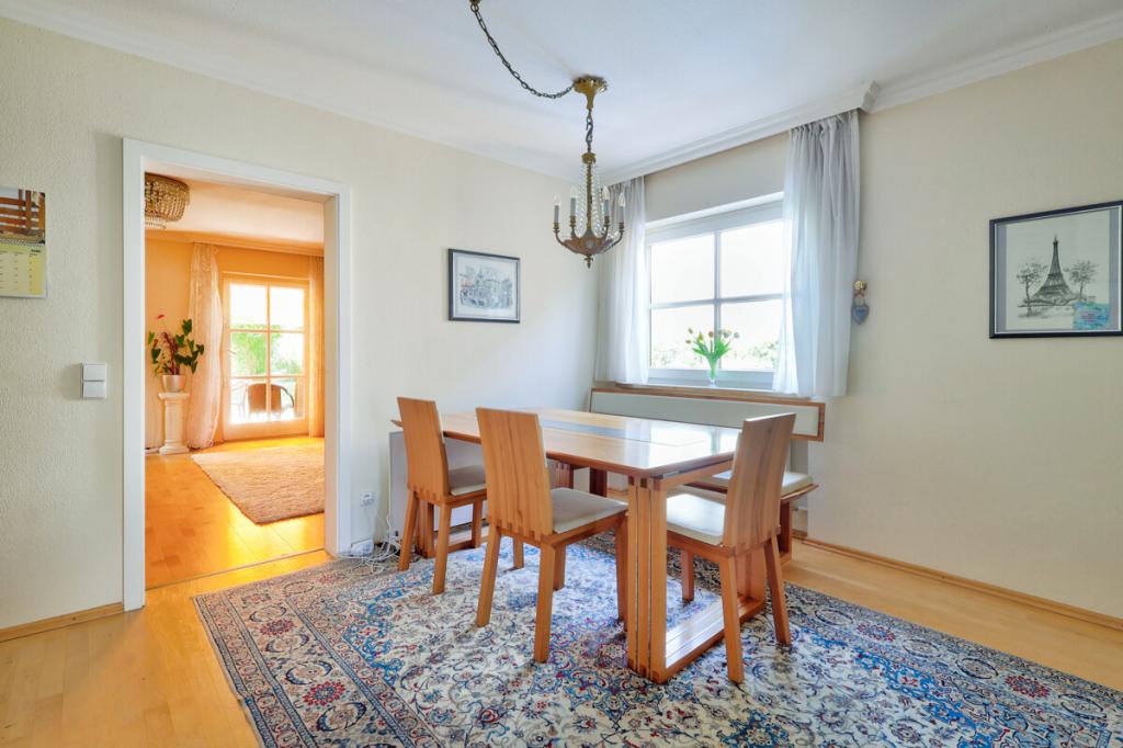 Doppelhaushälfte - viel Platz mit schönem Garten - Foto 2