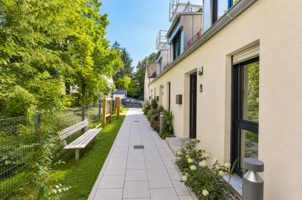 ERSTBEZUG! Exklusive 2,5-Zimmer-Maisonettewohnung mit Townhouse-Feeling - Photo 5