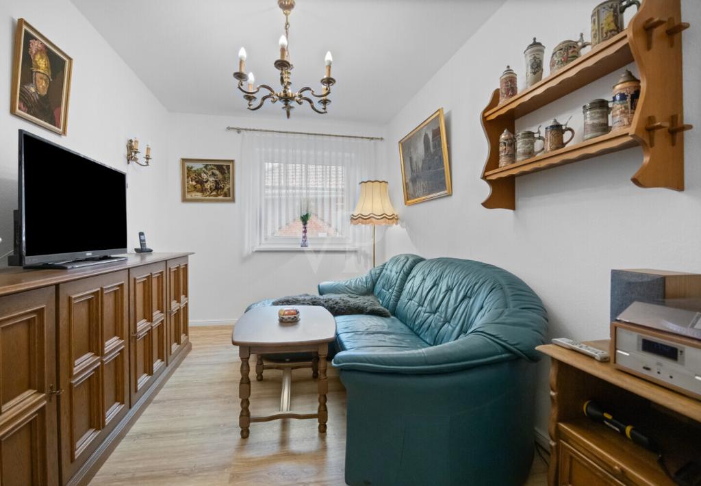 Das Fernsehzimmer oder Büro