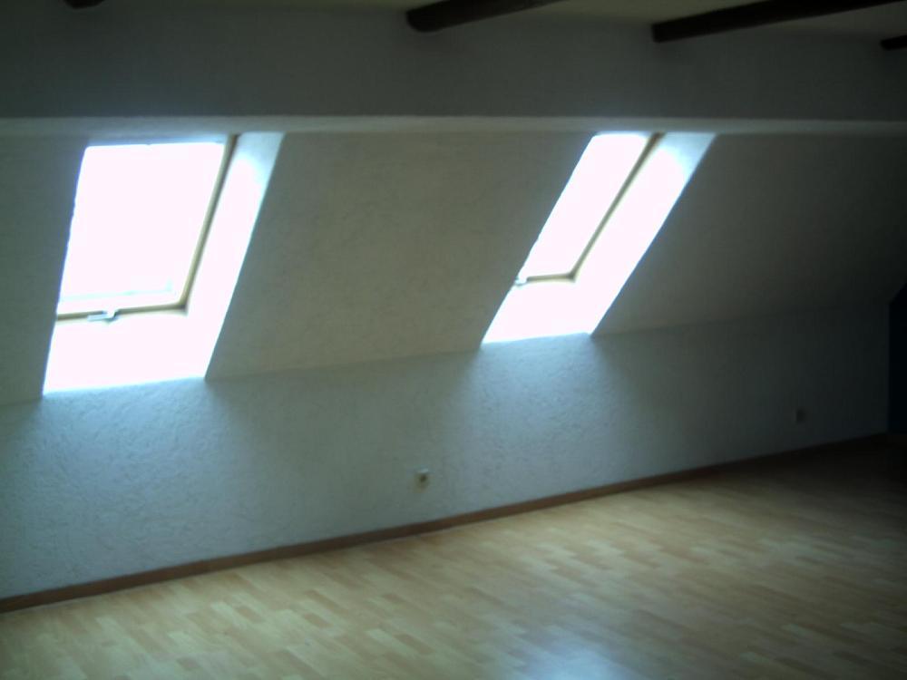 3 Raum Dachgeschoßwohnung in zentraler Lage Mittweida für handwerklich Begabte - Kaltmietfreier Monat - Photo 2