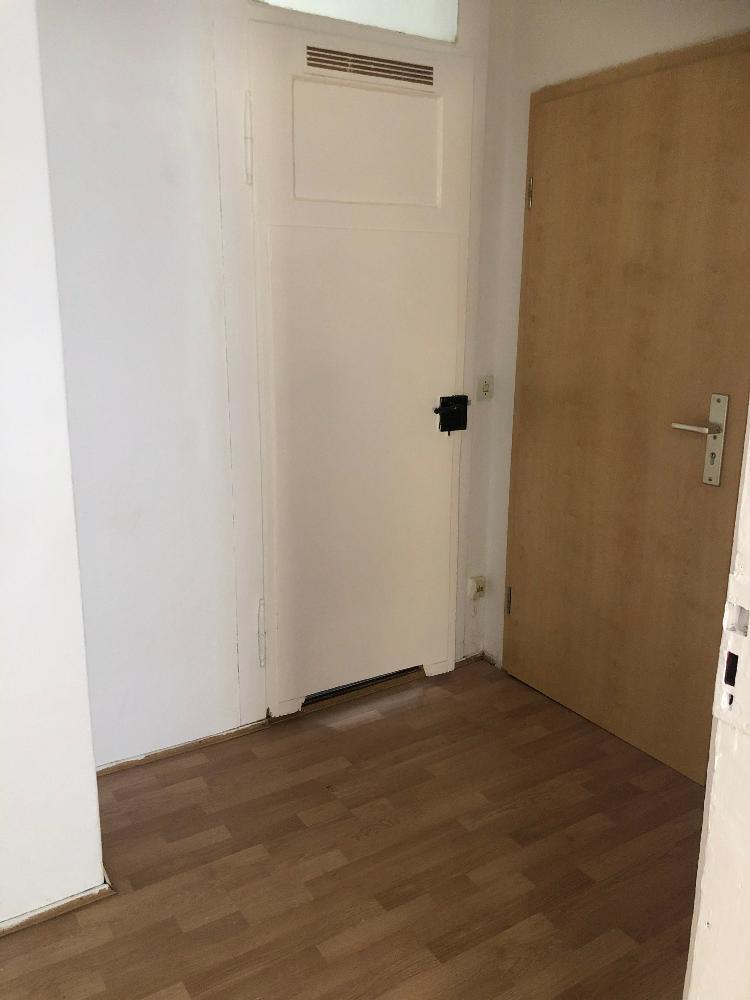 helle 2-Raum Wohnung im EG mit Einbauküche - Singlewohnung, Studentenwohnung Bahnhofsvorstadt - Foto 4